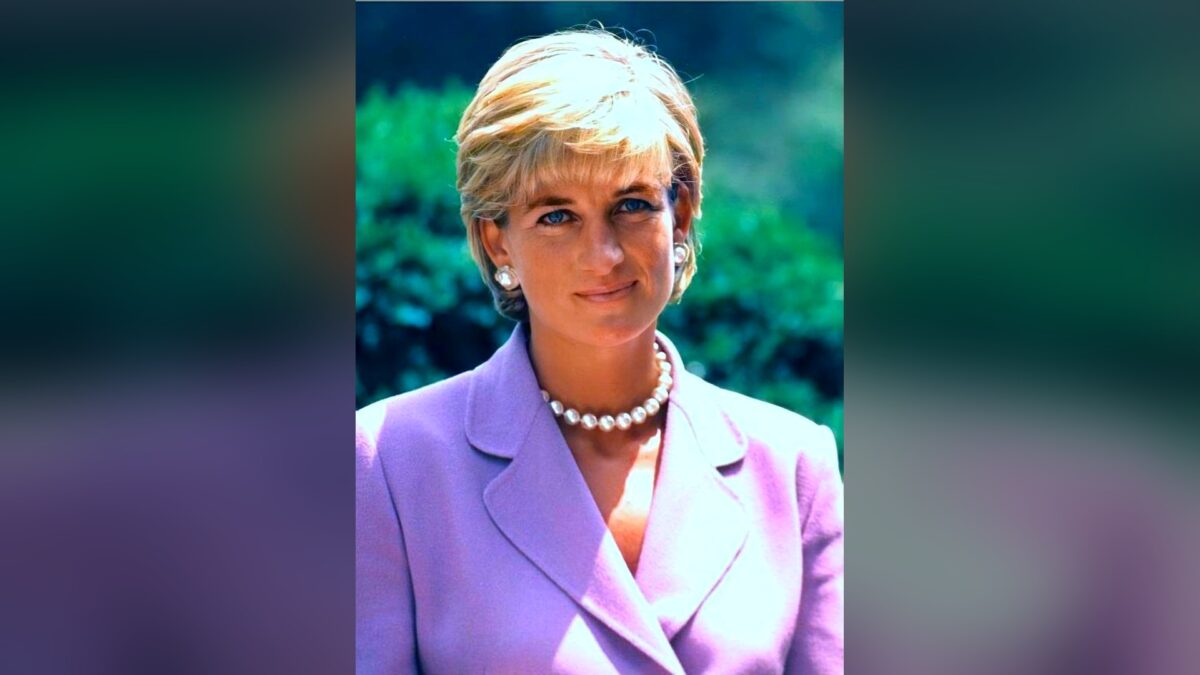 Princess Diana at the American Red Cross headquarters in Washington D.C., June 1997.
